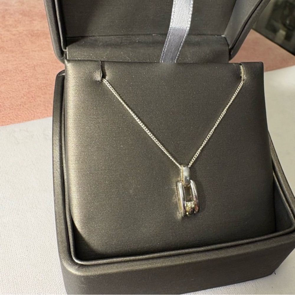 Sterling Silver Pendant with Small Diamond & Chain
